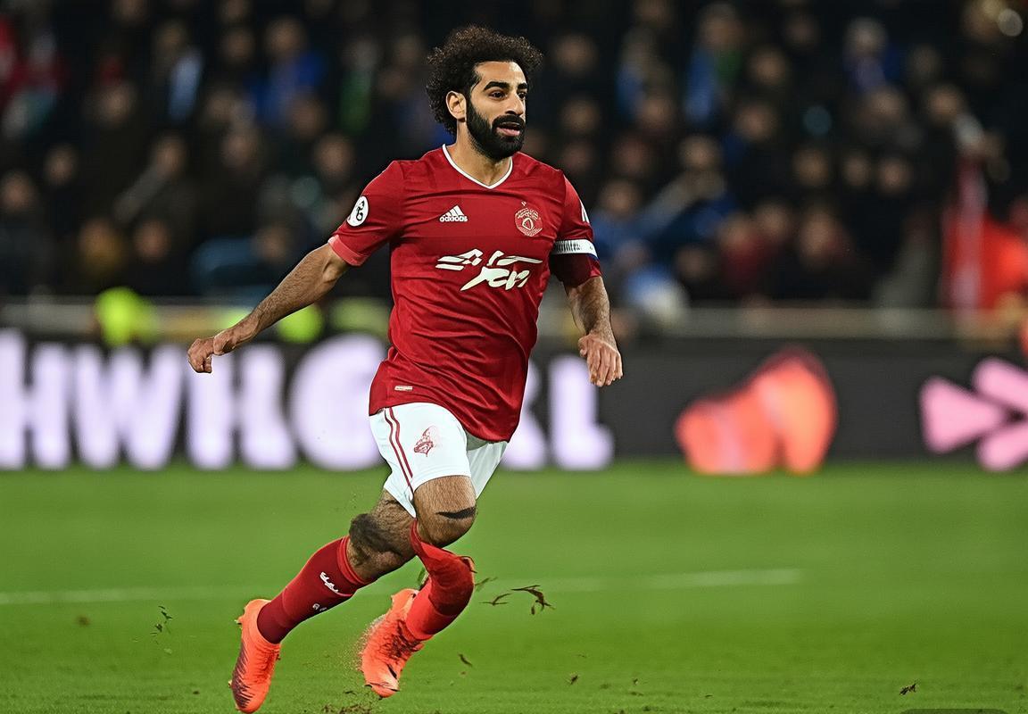 利物浦主帅斯洛特澄清萨拉赫离队传闻，强调团结备战新赛季